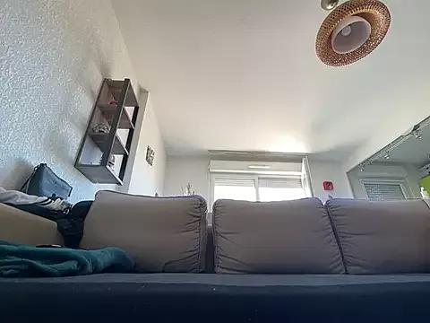 Rebeu313 on StripChat 