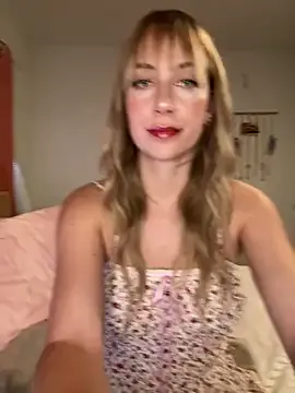 rileylovesyou — full nude