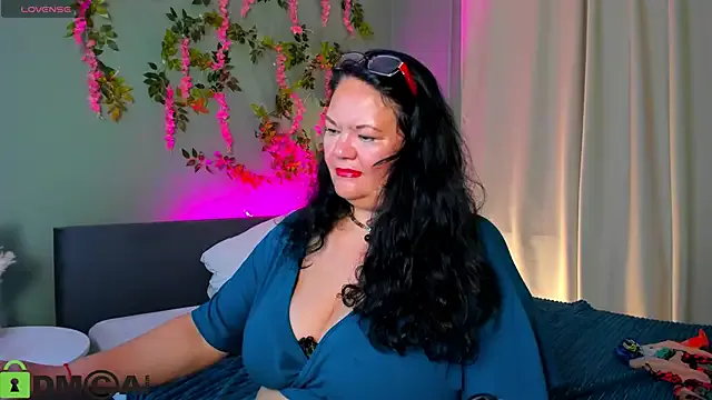 sandra_jackson — shake sake boobs
