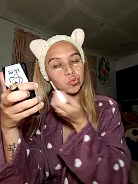 Siennalust1 — Suck dildo
