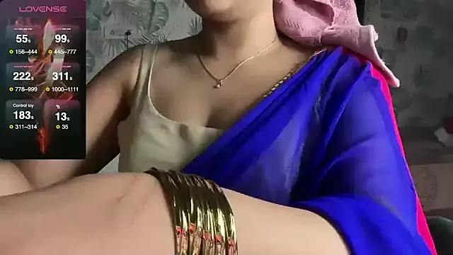 Sizzling__ZAARA on StripChat 