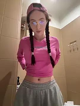 SnappyHappy on StripChat