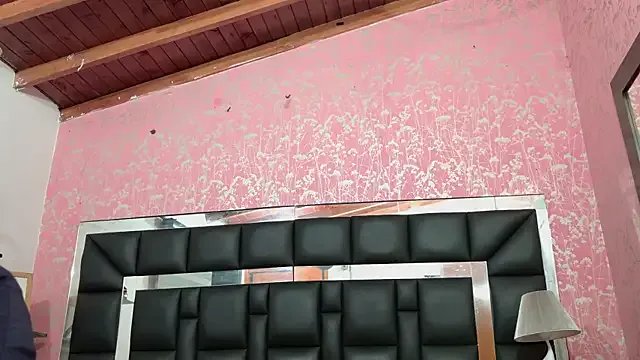 Sofia_martiin on StripChat