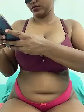 sweety_yehara — Squirt & bath show in public