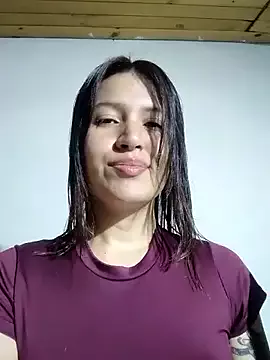 TellusYAres on StripChat 