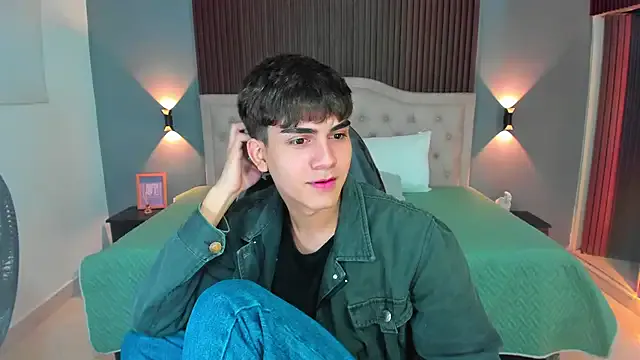 Tommy18__ on StripChat 