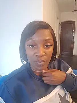 Yummychoklit on StripChat