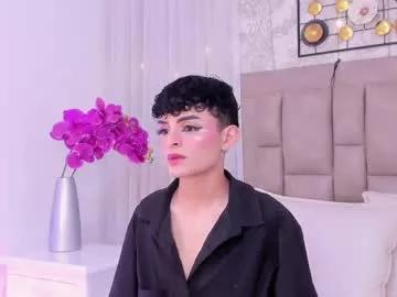 Girls: Stay up-to-date with the latest immersive cam streams gallery and try the most sensual entertainers flaunt their aroused bushes and steaming hot physiques as they lay bare and cum.