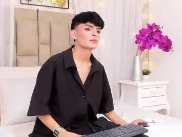 Girls: Stay up-to-date with the latest immersive cam streams gallery and try the most sensual entertainers flaunt their aroused bushes and steaming hot physiques as they lay bare and cum.