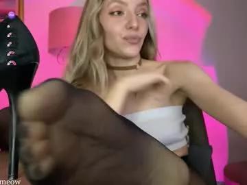Girls: Stay up-to-date with the latest immersive cam streams gallery and try the most sensual entertainers flaunt their aroused bushes and steaming hot physiques as they lay bare and cum.