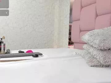 Girls: Stay up-to-date with the latest immersive cam streams gallery and try the most sensual entertainers flaunt their aroused bushes and steaming hot physiques as they lay bare and cum.