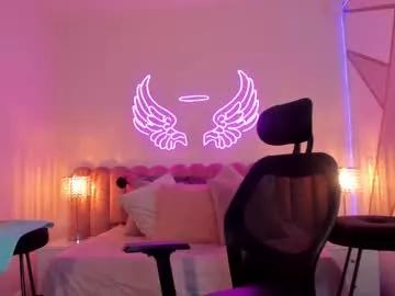 Girls: Stay up-to-date with the latest immersive cam streams gallery and try the most sensual entertainers flaunt their aroused bushes and steaming hot physiques as they lay bare and cum.