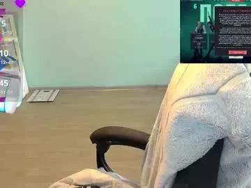 Girls: Stay up-to-date with the latest immersive cam streams gallery and try the most sensual entertainers flaunt their aroused bushes and steaming hot physiques as they lay bare and cum.