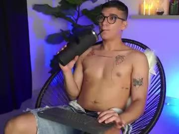 Girls: Stay up-to-date with the latest immersive cam streams gallery and try the most sensual entertainers flaunt their aroused bushes and steaming hot physiques as they lay bare and cum.