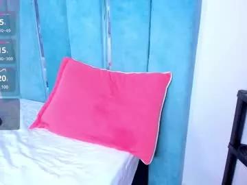 Girls: Stay up-to-date with the latest immersive cam streams gallery and try the most sensual entertainers flaunt their aroused bushes and steaming hot physiques as they lay bare and cum.