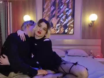 Girls: Stay up-to-date with the latest immersive cam streams gallery and try the most sensual entertainers flaunt their aroused bushes and steaming hot physiques as they lay bare and cum.