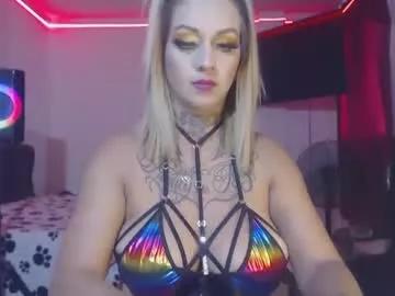 Girls: Stay up-to-date with the latest immersive cam streams gallery and try the most sensual entertainers flaunt their aroused bushes and steaming hot physiques as they lay bare and cum.