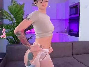 Girls: Stay up-to-date with the latest immersive cam streams gallery and try the most sensual entertainers flaunt their aroused bushes and steaming hot physiques as they lay bare and cum.