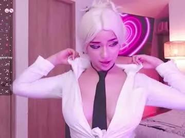 Girls: Stay up-to-date with the latest immersive cam streams gallery and try the most sensual entertainers flaunt their aroused bushes and steaming hot physiques as they lay bare and cum.