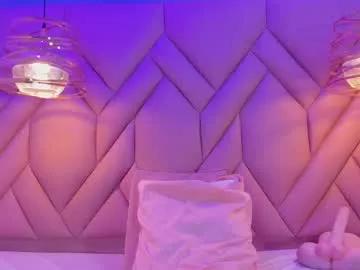 Girls: Stay up-to-date with the latest immersive cam streams gallery and try the most sensual entertainers flaunt their aroused bushes and steaming hot physiques as they lay bare and cum.