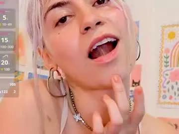 Girls: Stay up-to-date with the latest immersive cam streams gallery and try the most sensual entertainers flaunt their aroused bushes and steaming hot physiques as they lay bare and cum.