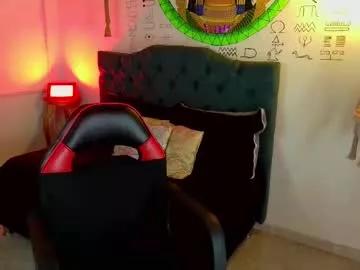 Girls: Stay up-to-date with the latest immersive cam streams gallery and try the most sensual entertainers flaunt their aroused bushes and steaming hot physiques as they lay bare and cum.
