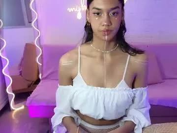 Girls: Stay up-to-date with the latest immersive cam streams gallery and try the most sensual entertainers flaunt their aroused bushes and steaming hot physiques as they lay bare and cum.