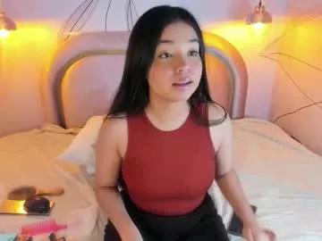 Get ready for a mind-blowing experience with our braces page. We've got the sexiest braces sex cam models and the wildest cumshows for you to enjoy.
