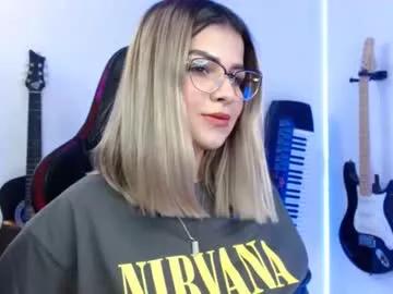 Girls: Stay up-to-date with the latest immersive cam streams gallery and try the most sensual entertainers flaunt their aroused bushes and steaming hot physiques as they lay bare and cum.