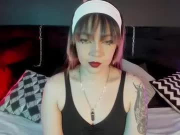 Masturbate to these gorgeous fingering streamers, showcasing their unmatched hotness and hot talents.