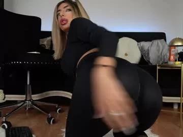 Girls: Stay up-to-date with the latest immersive cam streams gallery and try the most sensual entertainers flaunt their aroused bushes and steaming hot physiques as they lay bare and cum.