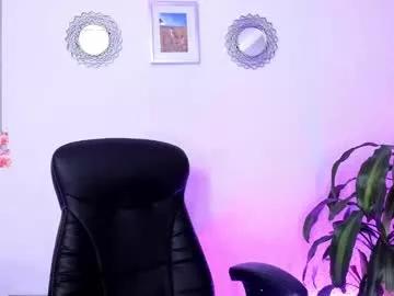 Girls: Stay up-to-date with the latest immersive cam streams gallery and try the most sensual entertainers flaunt their aroused bushes and steaming hot physiques as they lay bare and cum.