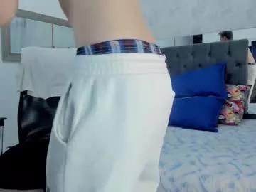 Girls: Stay up-to-date with the latest immersive cam streams gallery and try the most sensual entertainers flaunt their aroused bushes and steaming hot physiques as they lay bare and cum.