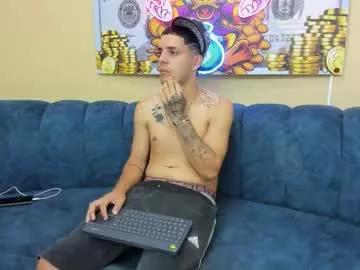 Girls: Stay up-to-date with the latest immersive cam streams gallery and try the most sensual entertainers flaunt their aroused bushes and steaming hot physiques as they lay bare and cum.