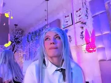 Girls: Stay up-to-date with the latest immersive cam streams gallery and try the most sensual entertainers flaunt their aroused bushes and steaming hot physiques as they lay bare and cum.
