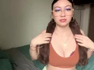 Girls: Stay up-to-date with the latest immersive cam streams gallery and try the most sensual entertainers flaunt their aroused bushes and steaming hot physiques as they lay bare and cum.