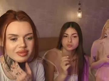 Girls: Stay up-to-date with the latest immersive cam streams gallery and try the most sensual entertainers flaunt their aroused bushes and steaming hot physiques as they lay bare and cum.