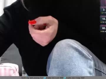 Girls: Stay up-to-date with the latest immersive cam streams gallery and try the most sensual entertainers flaunt their aroused bushes and steaming hot physiques as they lay bare and cum.