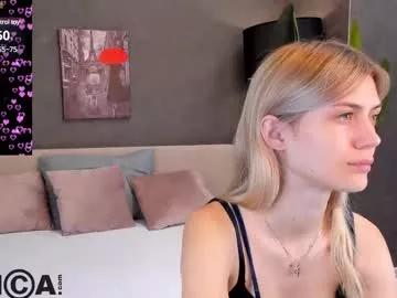 Girls: Stay up-to-date with the latest immersive cam streams gallery and try the most sensual entertainers flaunt their aroused bushes and steaming hot physiques as they lay bare and cum.