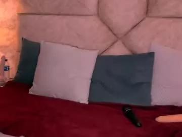 Girls: Stay up-to-date with the latest immersive cam streams gallery and try the most sensual entertainers flaunt their aroused bushes and steaming hot physiques as they lay bare and cum.