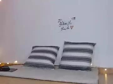 Girls: Stay up-to-date with the latest immersive cam streams gallery and try the most sensual entertainers flaunt their aroused bushes and steaming hot physiques as they lay bare and cum.