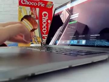 Girls: Stay up-to-date with the latest immersive cam streams gallery and try the most sensual entertainers flaunt their aroused bushes and steaming hot physiques as they lay bare and cum.