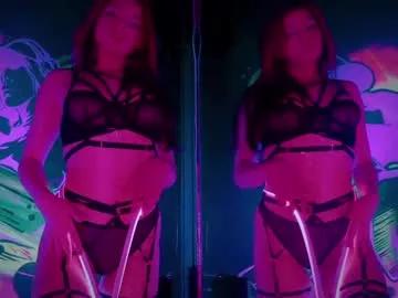Girls: Stay up-to-date with the latest immersive cam streams gallery and try the most sensual entertainers flaunt their aroused bushes and steaming hot physiques as they lay bare and cum.