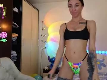 Girls: Stay up-to-date with the latest immersive cam streams gallery and try the most sensual entertainers flaunt their aroused bushes and steaming hot physiques as they lay bare and cum.
