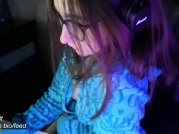 Girls: Stay up-to-date with the latest immersive cam streams gallery and try the most sensual entertainers flaunt their aroused bushes and steaming hot physiques as they lay bare and cum.