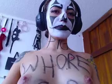 Girls: Stay up-to-date with the latest immersive cam streams gallery and try the most sensual entertainers flaunt their aroused bushes and steaming hot physiques as they lay bare and cum.
