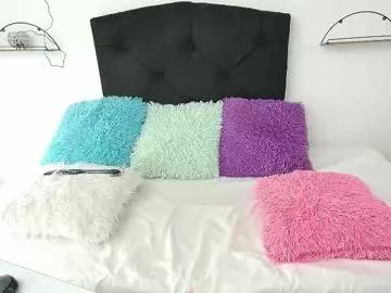 Girls: Stay up-to-date with the latest immersive cam streams gallery and try the most sensual entertainers flaunt their aroused bushes and steaming hot physiques as they lay bare and cum.