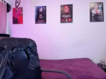 Girls: Stay up-to-date with the latest immersive cam streams gallery and try the most sensual entertainers flaunt their aroused bushes and steaming hot physiques as they lay bare and cum.