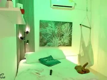 Girls: Stay up-to-date with the latest immersive cam streams gallery and try the most sensual entertainers flaunt their aroused bushes and steaming hot physiques as they lay bare and cum.