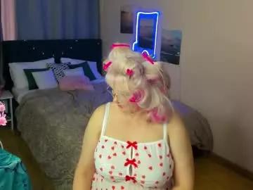 Girls: Stay up-to-date with the latest immersive cam streams gallery and try the most sensual entertainers flaunt their aroused bushes and steaming hot physiques as they lay bare and cum.